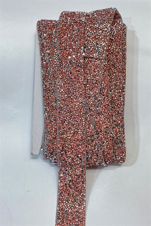 الشريط الحجري الوردي الحديد على