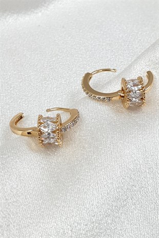 Rade Baget Taşlı Gold Renk Küpe