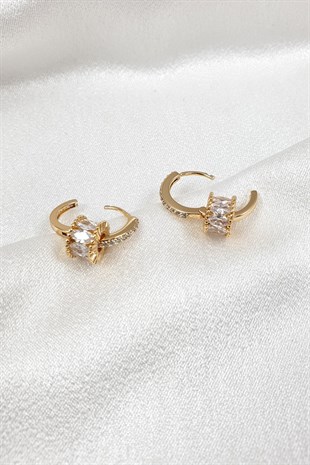 Rade Baget Taşlı Gold Renk Küpe