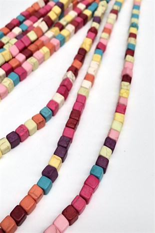Renkli Küp Taş Boncuk