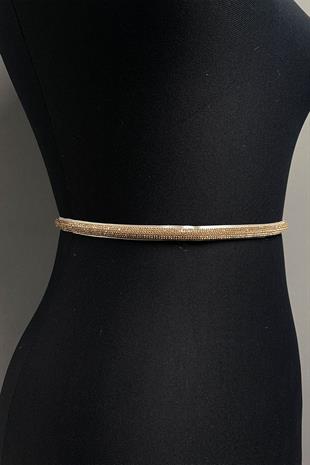 فستان سهرة بحجر لامعة بلون وردي كثيف