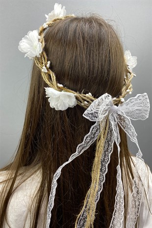 Sade Dizayn Çiçek ve Dantelli Dış Çekim Gelin Tacı Saç Aksesuarı