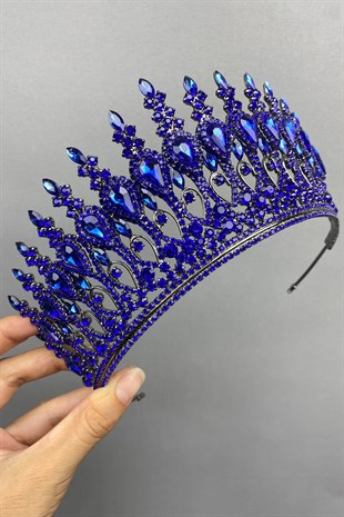 Sax Blue Henna Model Bridal Henna Crown