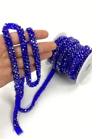 Saks Mavi Kristal Boncuk İşlemeli Şerit