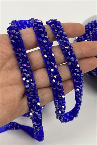 Saks Mavi Kristal Boncuk İşlemeli Şerit
