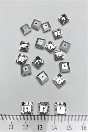 Şeffaf Kare Yuvarlak Ortadan Dikme Kristal Boncuk 25 Adet