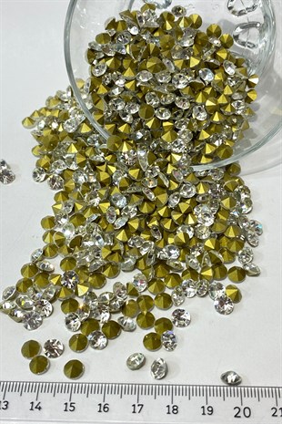 Transparent Slotted Adhesive Stone 50 pcs