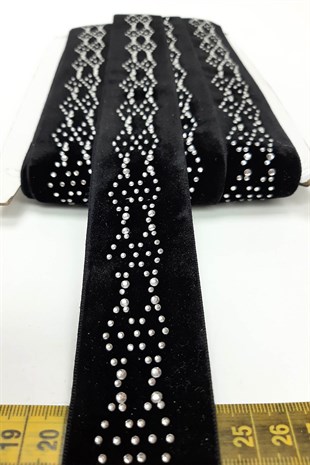 Siyah Baklava Desenli Taşlı Kadife Şerit