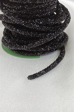 شريط مطرز بالخرز الأسود