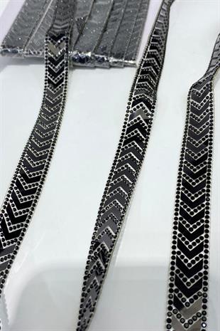 Siyah Çavuş Desenli Ütüyle Yapışan Şerit Aplik