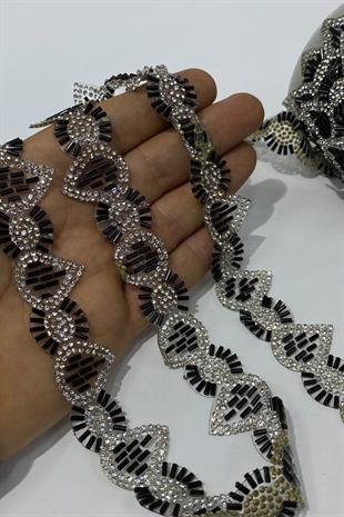 Siyah Gümüşlü Ütüyle Yapışan Şerit Aplik 