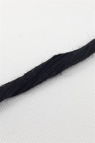 Siyah İnce Büklüm Makrome