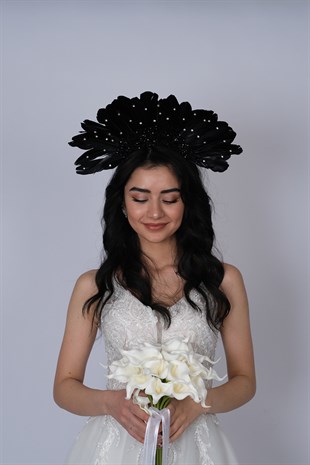 Special Design Bridal Henna Crown with Black Eagle Feathered Stone