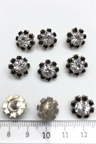 فستان سهرة أسود بنمط ديزي زر حجر