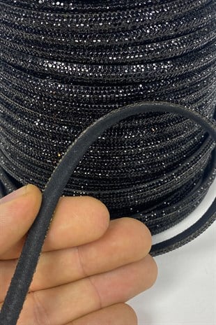 زين الشريط الأسود الكثيف اللامع المدعوم من اللباد