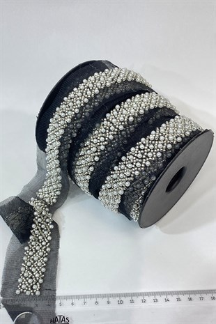 Siyah Zeminli İnci ve Kum Boncuk İşleme Şerit 1 mt