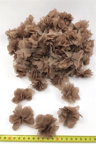 Sütlü Kahverengi Lazer Kesim Tül Çiçek