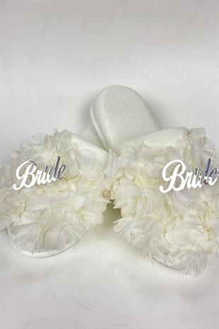 الجملة العروس البيضاء مكتوبة النعال الزفاف يتوهم الأزهار