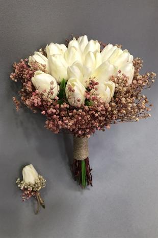 باقة الزفاف بالجملة مع التوليب الرطب ورقائق البودرة