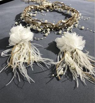 الجملة تاج اللؤلؤ كريم وأقراط الريش