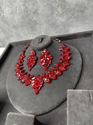 Kırmızı Velin Taşlı Su Yolu Kolye Küpe Set Lüks Işıltılı Gelin Düğün Abiye Takı