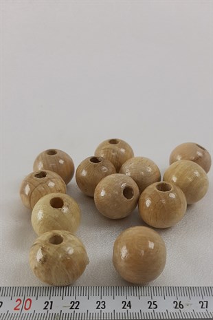 Varnished Natural Wood Beads 20mm