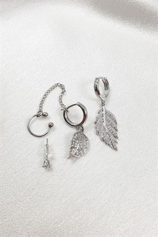 Yaprak Desenli Zincir Detaylı Zirkon Taşlı Küpe