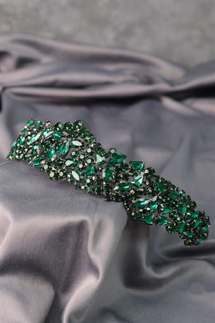 Green Ela Band Model Bridal Crown Hair Accessory