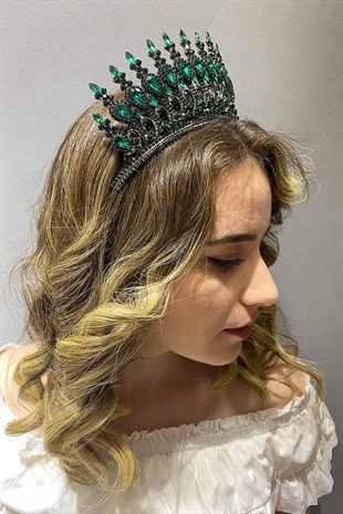 Green Henna Model Bridal Henna Crown