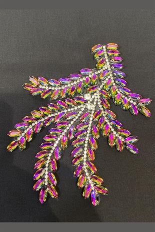 إكسسوار فستان سهرة مزين بحجر شاتل باللون الأخضر من جانجان