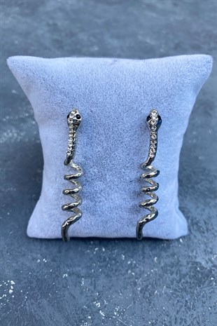 Yılan Desenli Taşlı Küpe