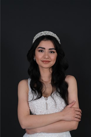 Yoğun İncili Özel Tasarım Çift Sıralı Gelin Tacı