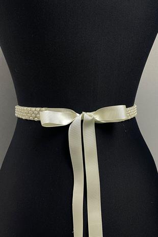 حزام فستان مطرز باللؤلؤ الكريمي الكثيف