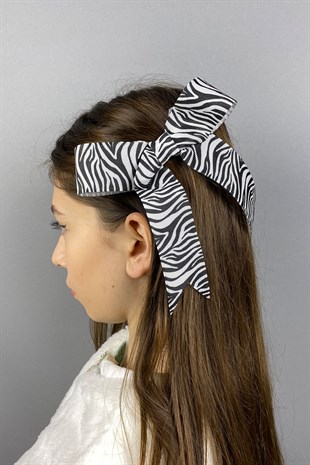Zebra Desenli Fiyonklu Saç Tokası
