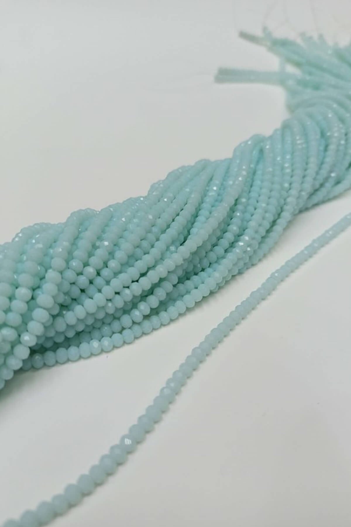 Light Ice Green Crystal Beads 4 mm