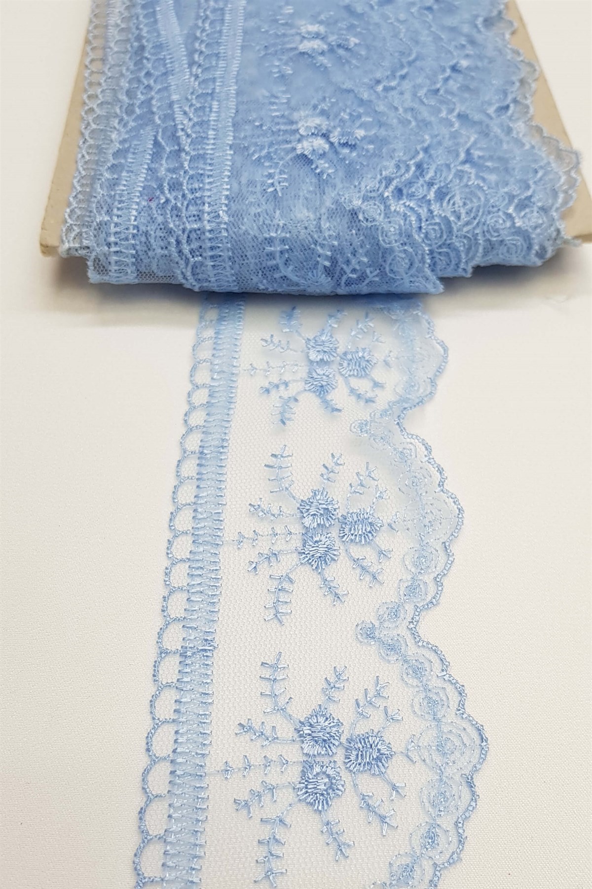 Bebe Mavi Çiçek Desenli Kenar Dantel