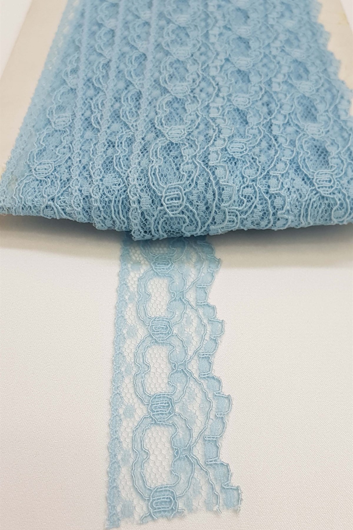 Baby Blue Cola Swan Lace