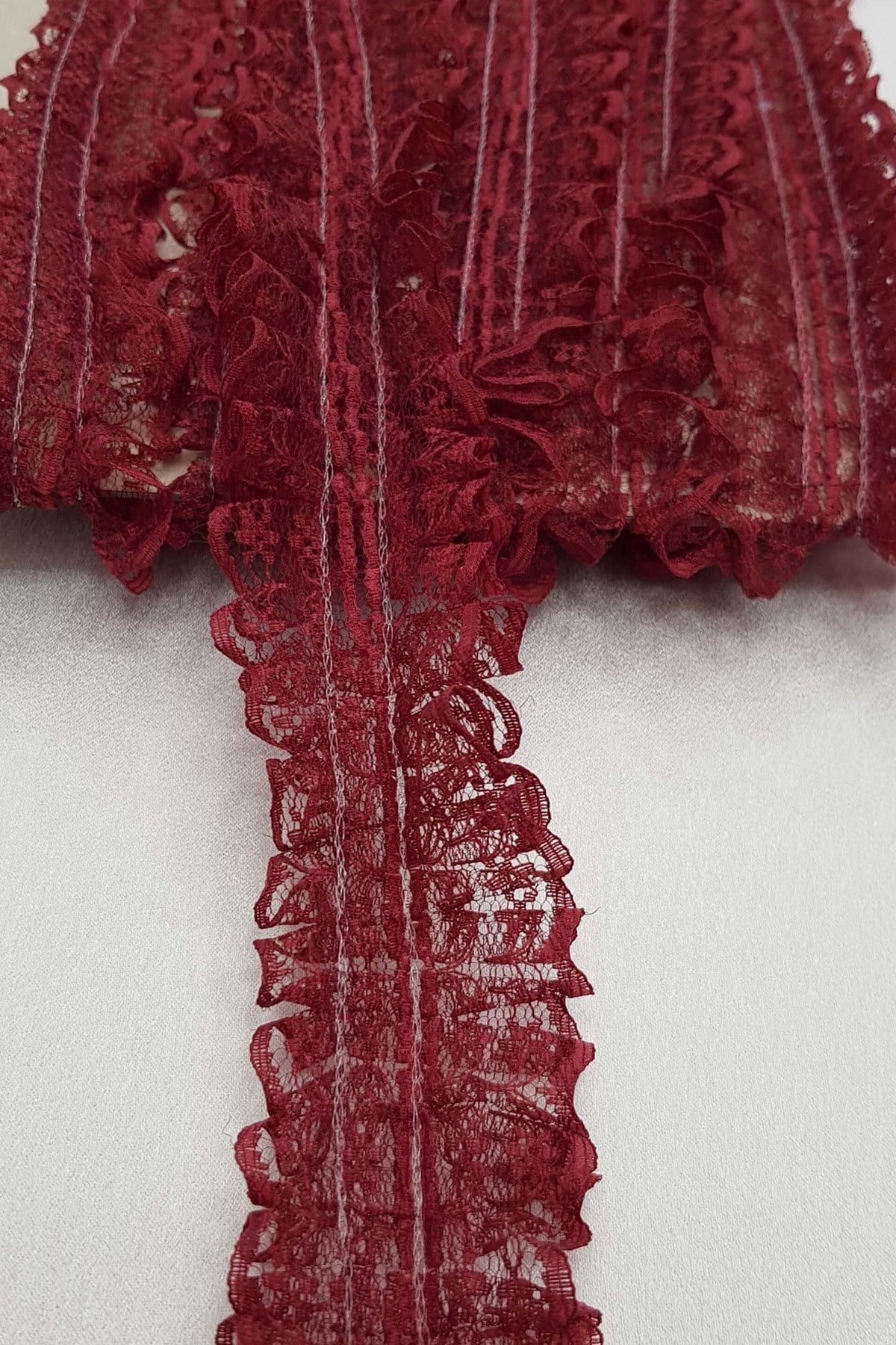 Burgundy Double Sided Lace Ruffle 4 cm