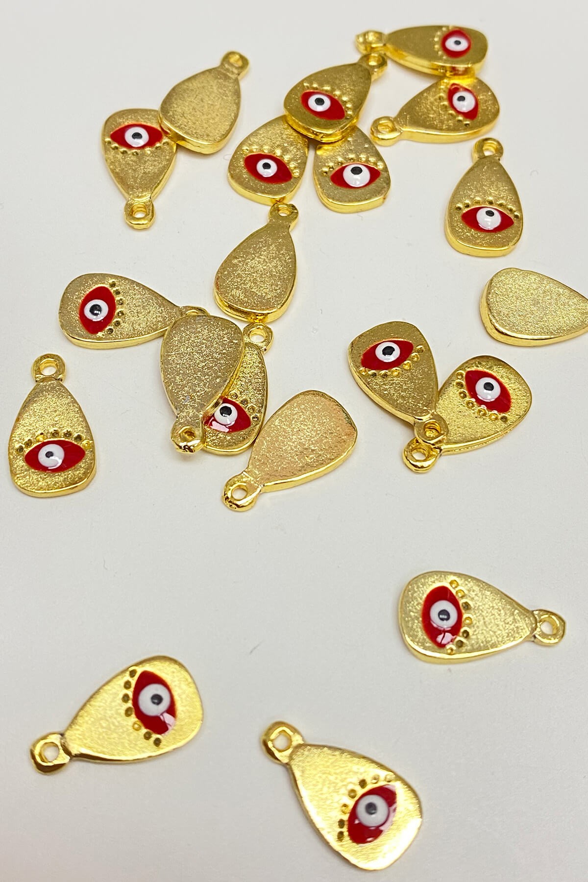 Claret Red Dammla Eye Pattern Pendant 1 Piece