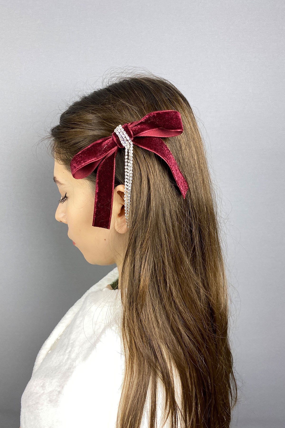 Bordo Fiyonklu Kadife Kurdeleli Sallantılı Taşlı Saç Tokası