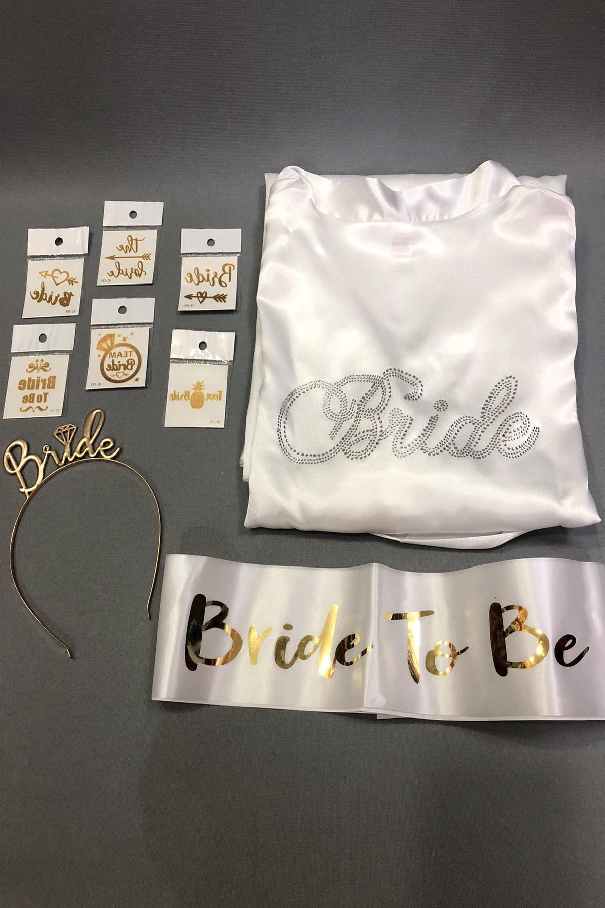 Bride Sabahlık Taç Kuşak Ve Gold Dövme Seti