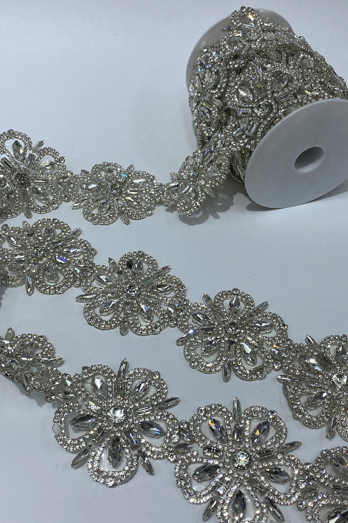 Çiçek Desen Taşlı Şerit Aplik Bordür