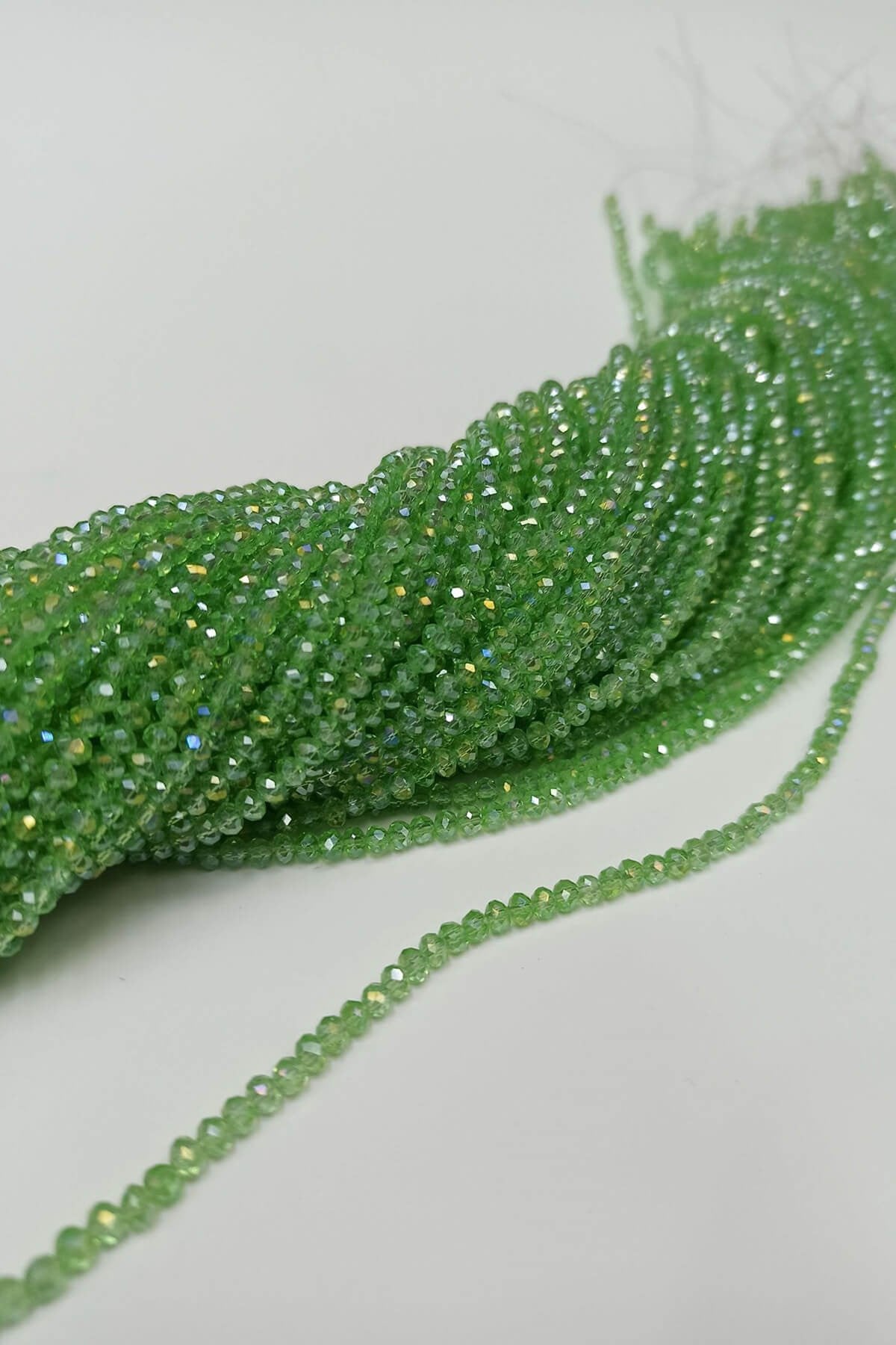 Grass Green Crystal Beads 4 mm