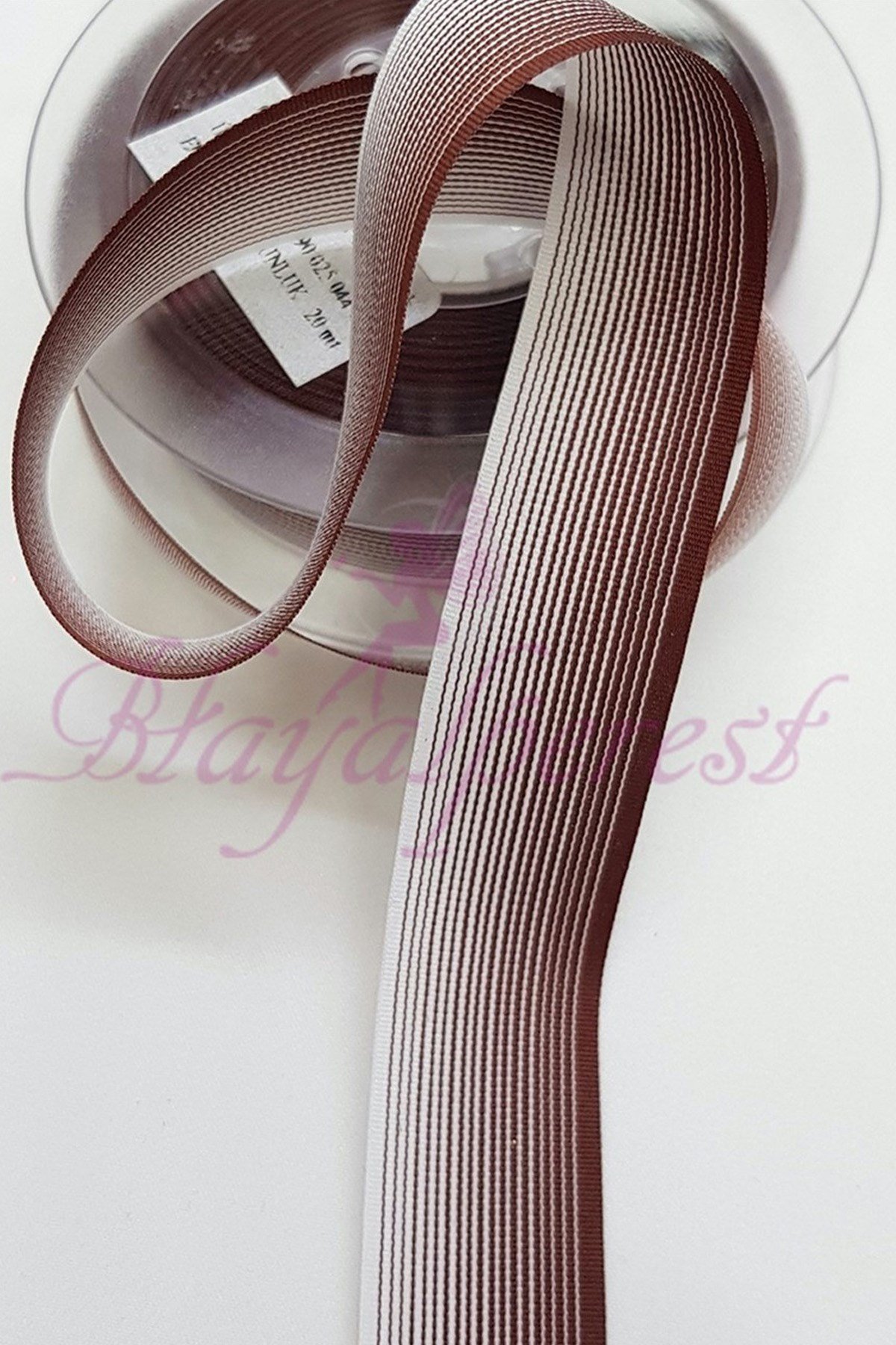 شريط متدرج مخطط بورجوندي 2،5 سم