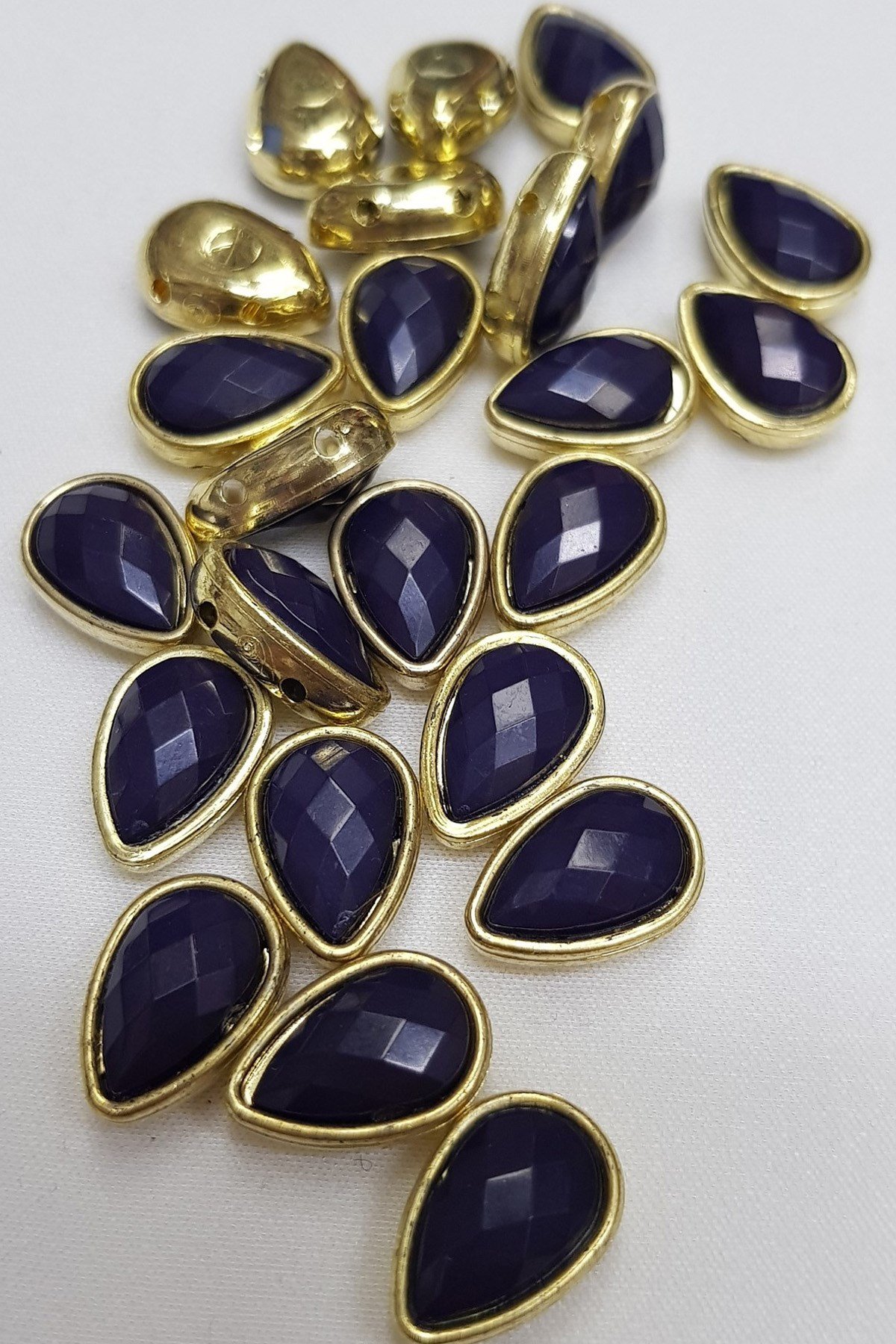 Damla Kasalı Dikme Taş 1-1,5cm 10 adet