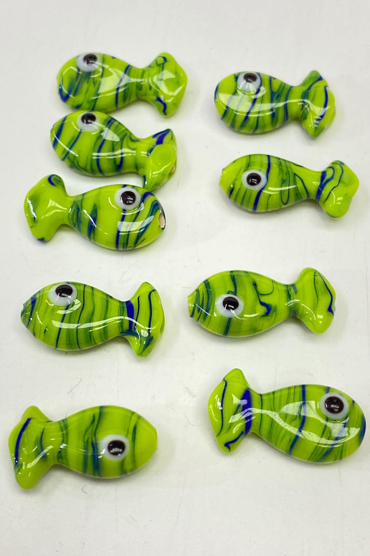 Patterned Fish Glass Bead Bracelet Tip Green 1 Pcs
