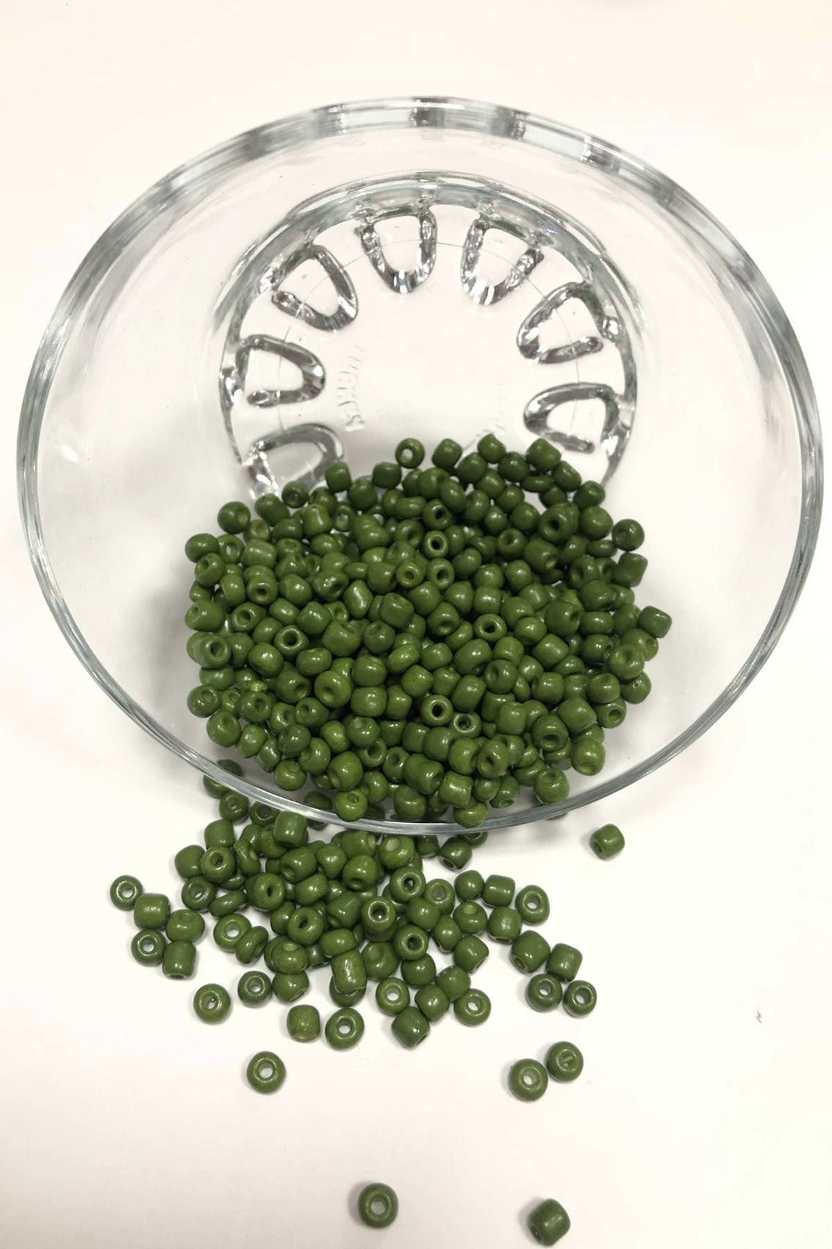 Eğrelti Yeşili Kum Boncuk Orta Boy 4 mm 50 gr