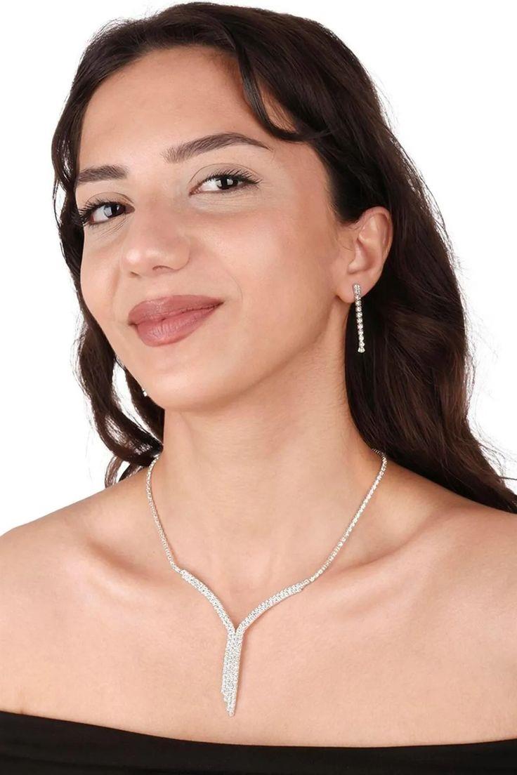 Ela Su Yolu Kristal Taşlı Abiye Kolye Küpe Seti Ve Yaprak Gelin Tacı