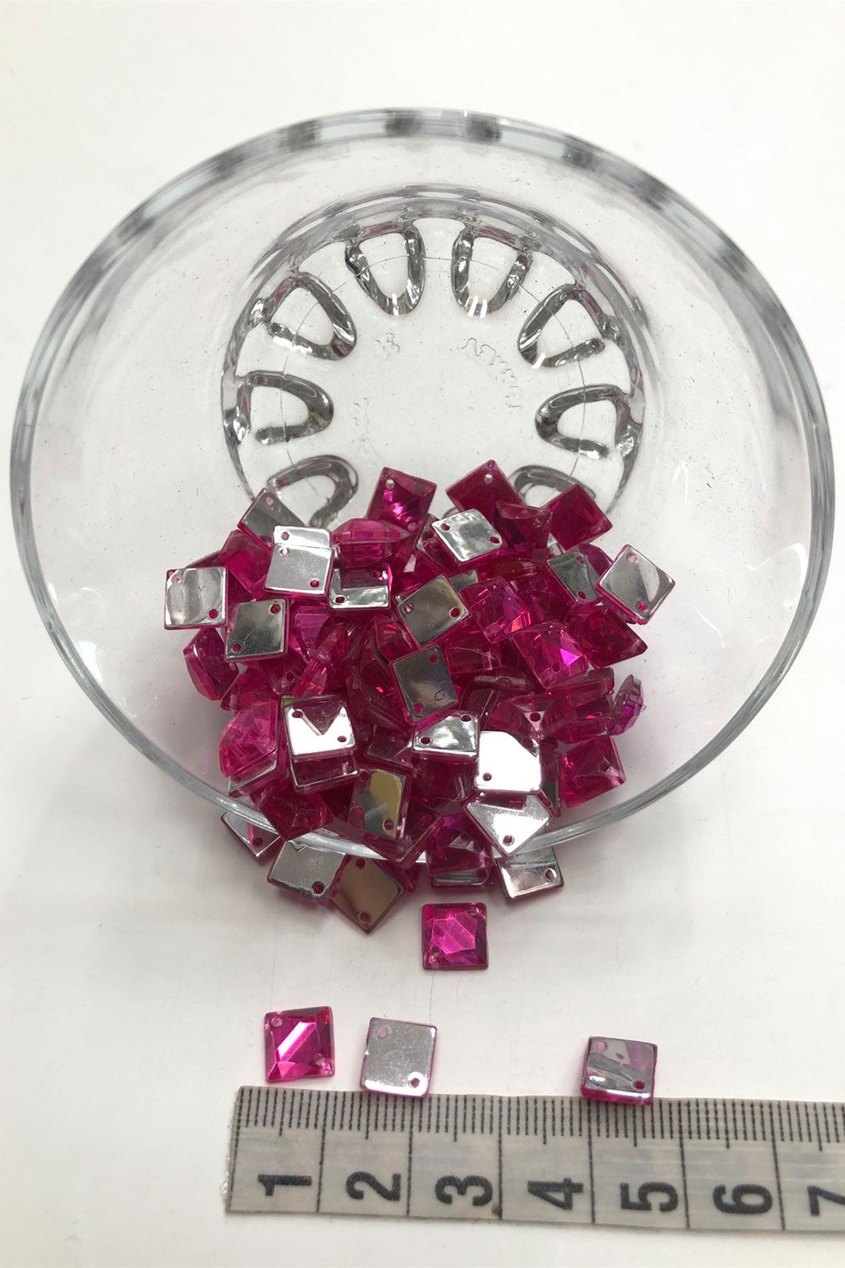 Fuchsia Square Plastic Studded Stone 20 gr
