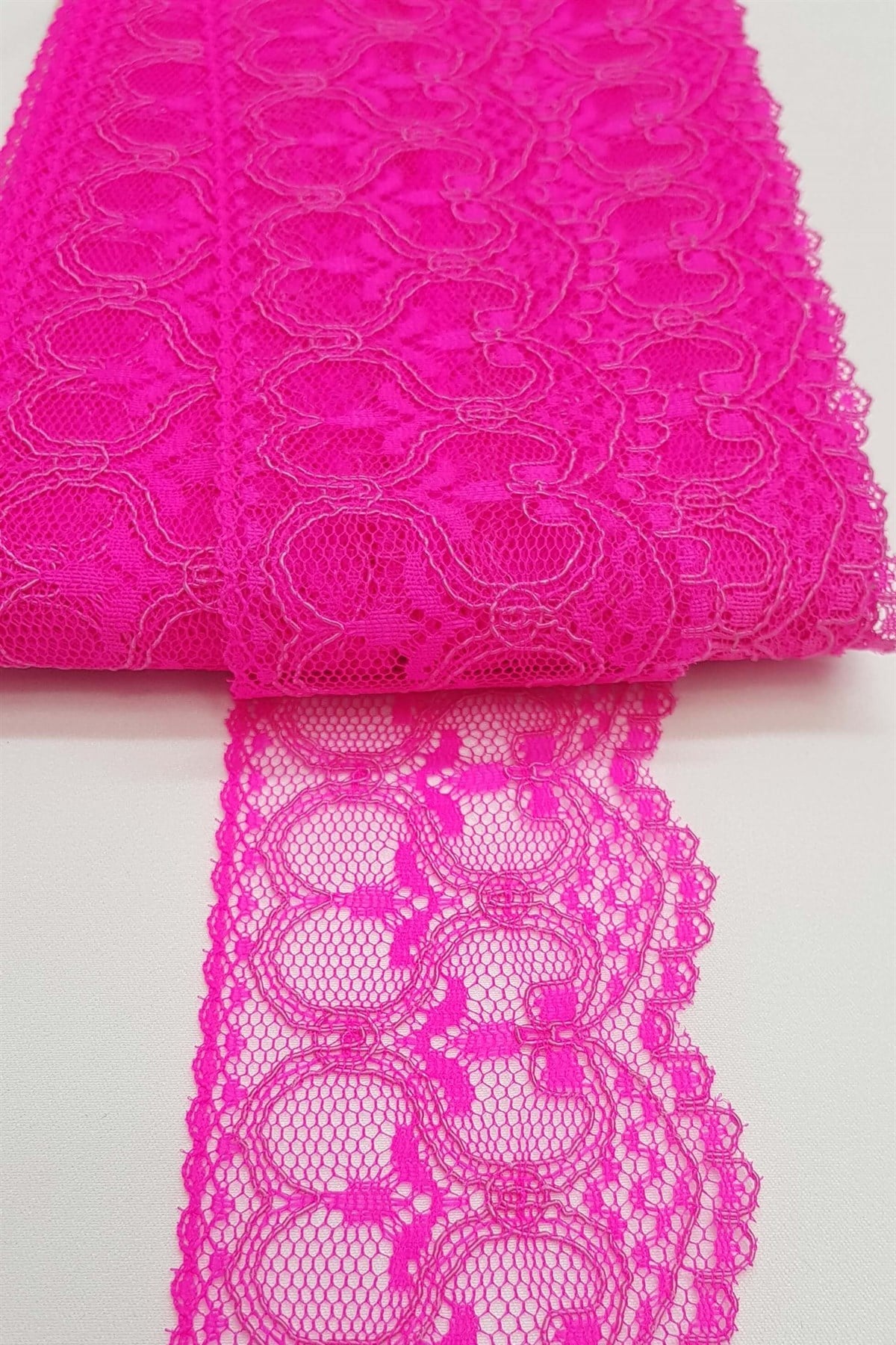 Fuşya Kolalı Kuğu Dantel 6 cm